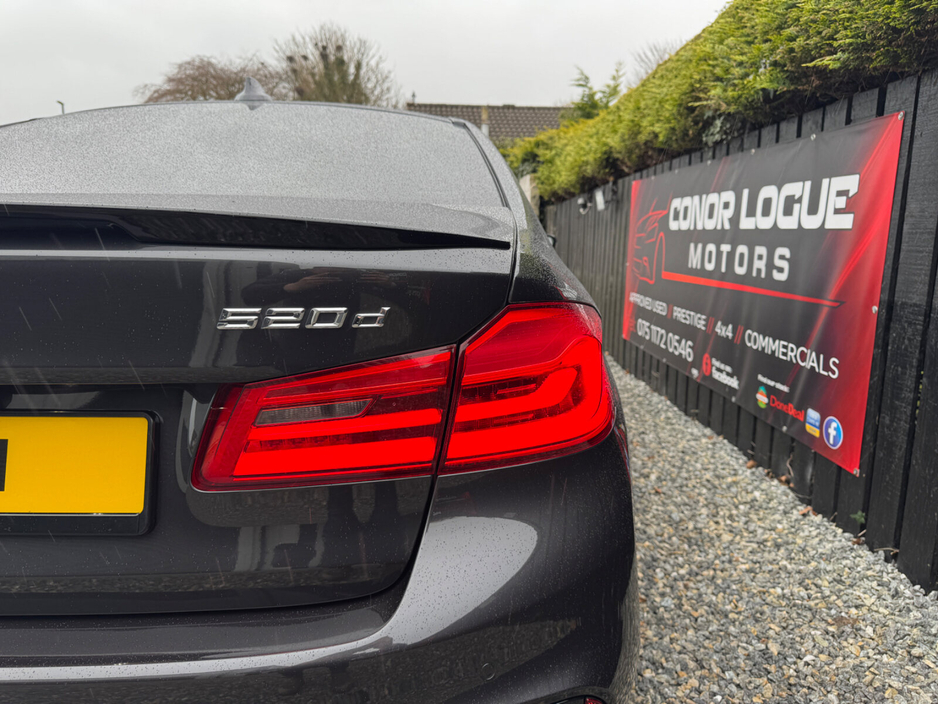 2019 BMW 5 Series - image 26