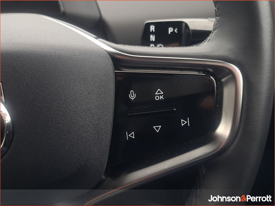 2024 Volvo EX30 Single Motor BEV 272hp Plus *VERY LOW MILEAGE* €34,900