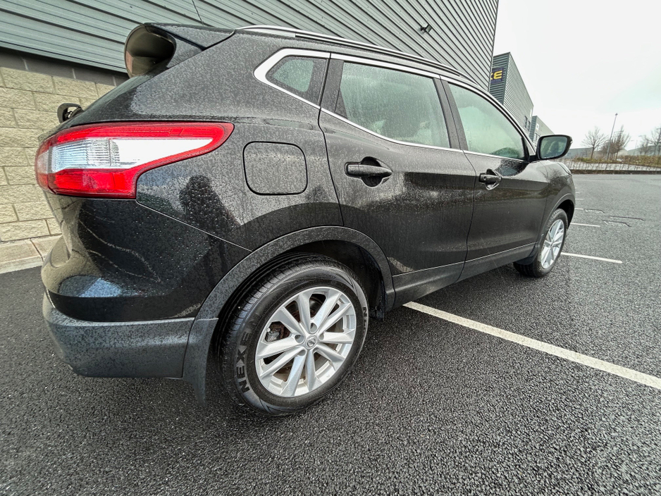 2016 Nissan Qashqai - image 6