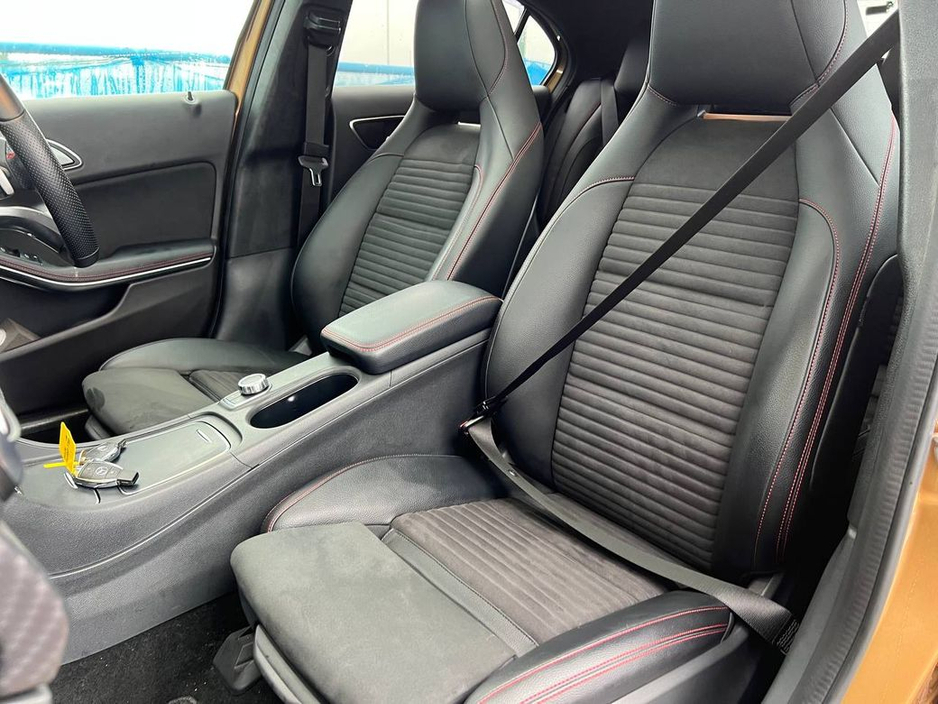 2018 Mercedes-Benz A Class A180 AMG-LINE 1.6 AUTO // OPENING PAN ROOF // BLUETOOTH MUSIC // 18" DIAMOND CUT ALLOYS €21,900