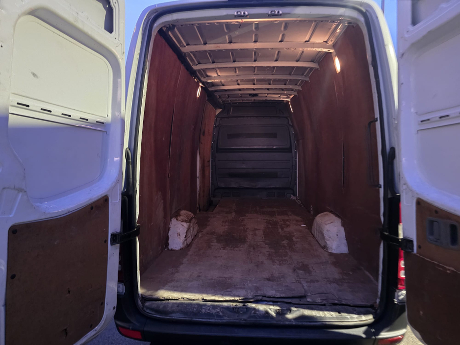 2017 Mercedes-Benz Sprinter - image 8