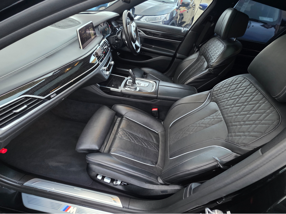2018 BMW 7 Series 740D M-SPORT X-DRIVE HUGE SPEC ONLY 50 K KMS
