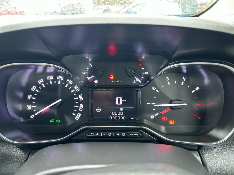 2022 Citroen C3 Aircross - image 7