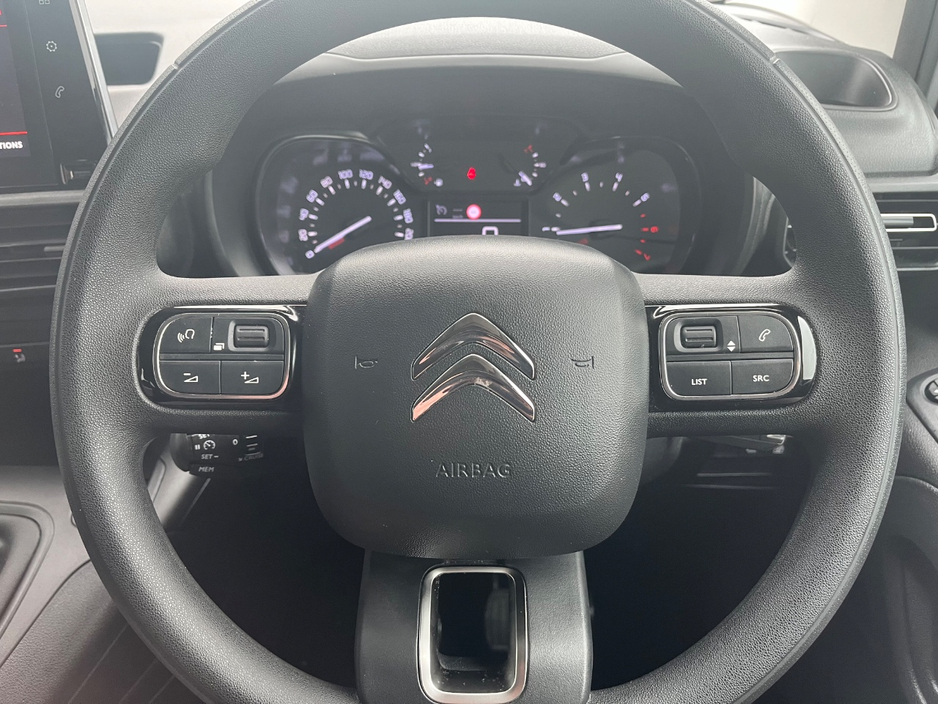 2024 Citroen Berlingo - image 21