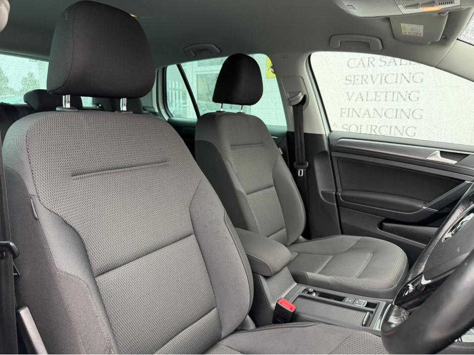 2017 Volkswagen Golf (172) 1.2 TSI COMFORTLINE AUTO €19,950