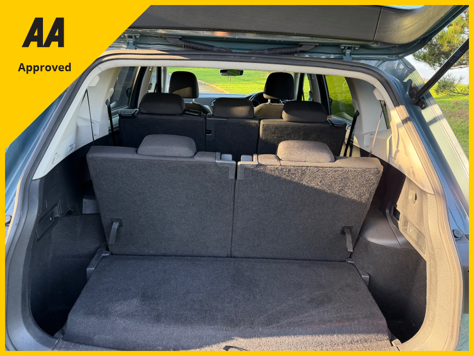 2022 Volkswagen Tiguan - image 10