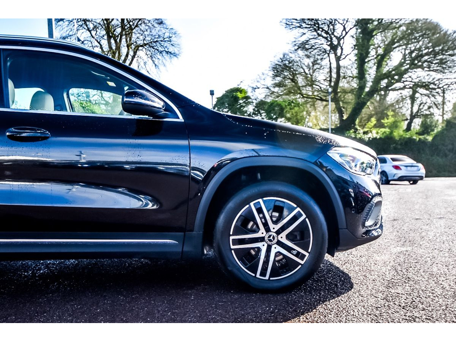 2023 Mercedes-Benz GLA Class - image 8