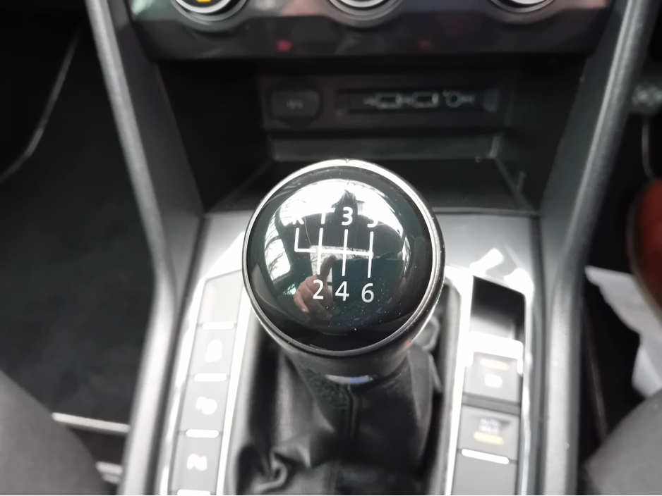 2019 Volkswagen Tiguan - image 27