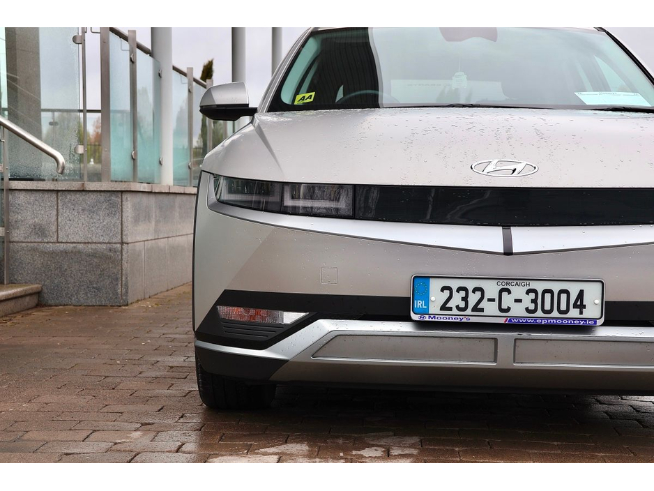 2023 Hyundai Ioniq 5 - image 3