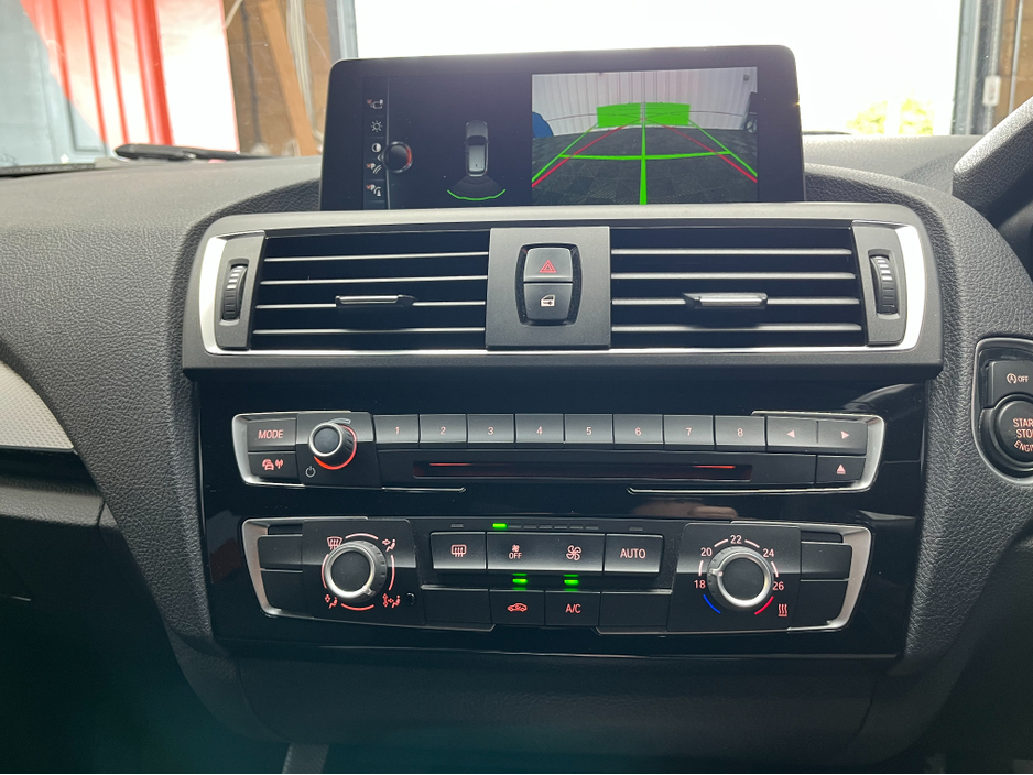 2016 BMW 1 Series - image 17