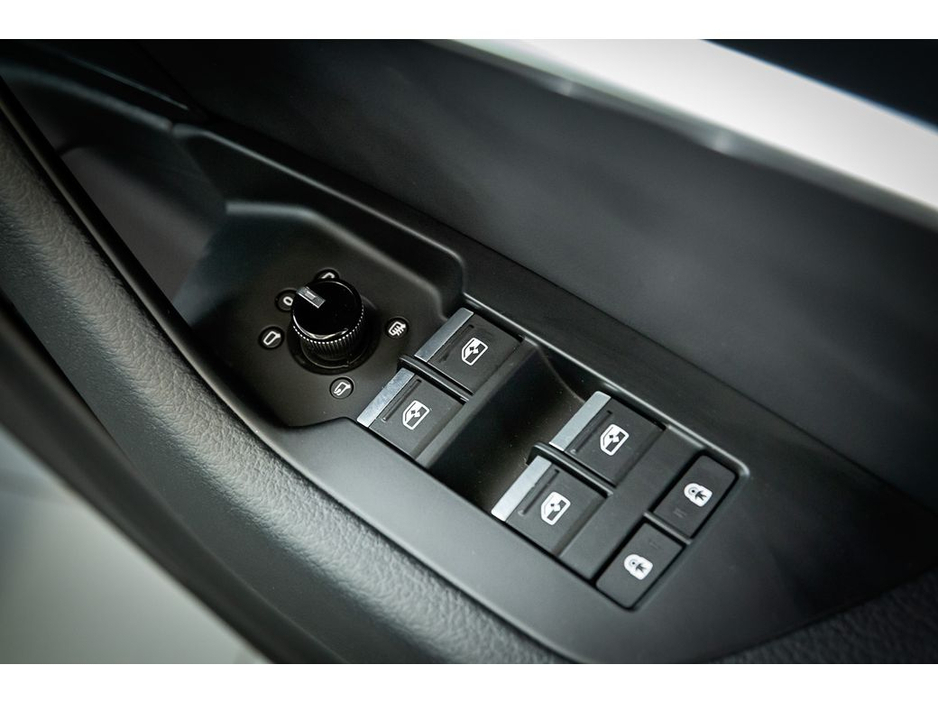 2025 Audi A6 - image 32