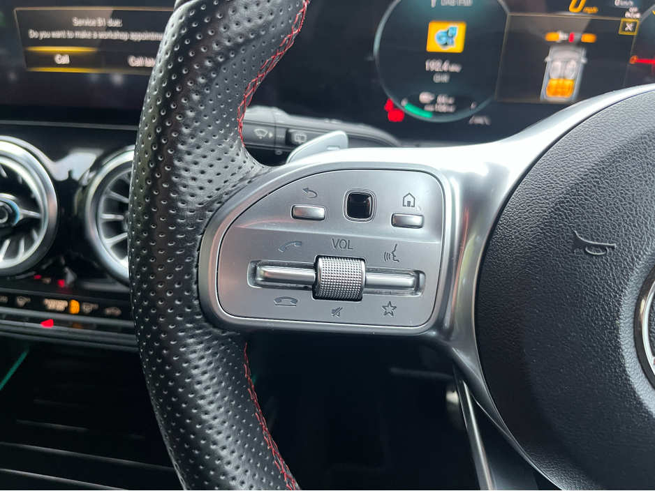 2024 Mercedes-Benz EQA 300 AMG LINE 4MATIC €34,950