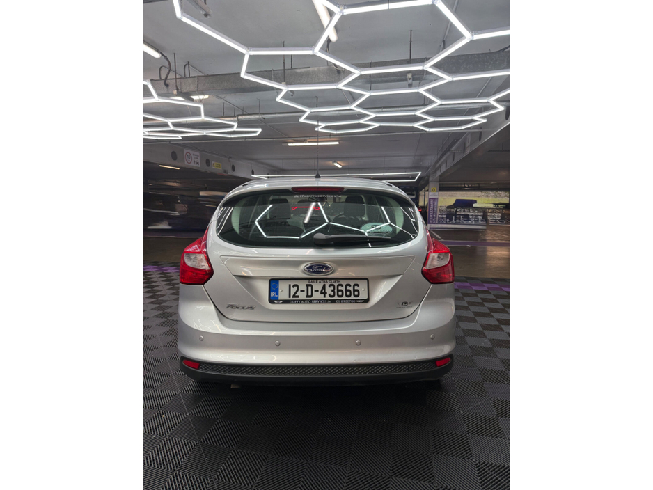 2012 Ford Focus - image 6