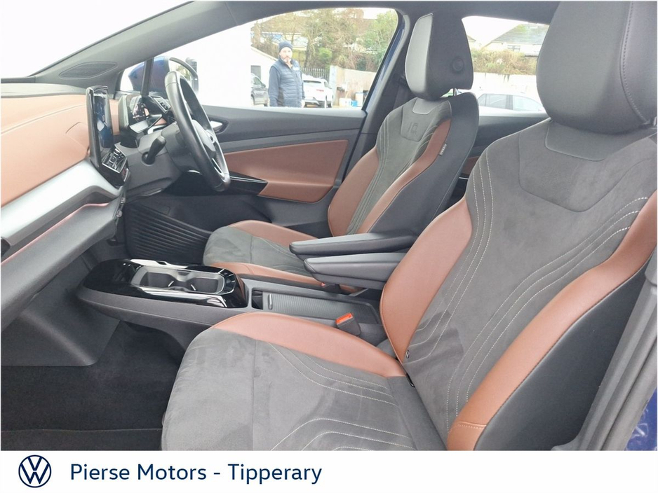 2022 Volkswagen ID.4 - image 7