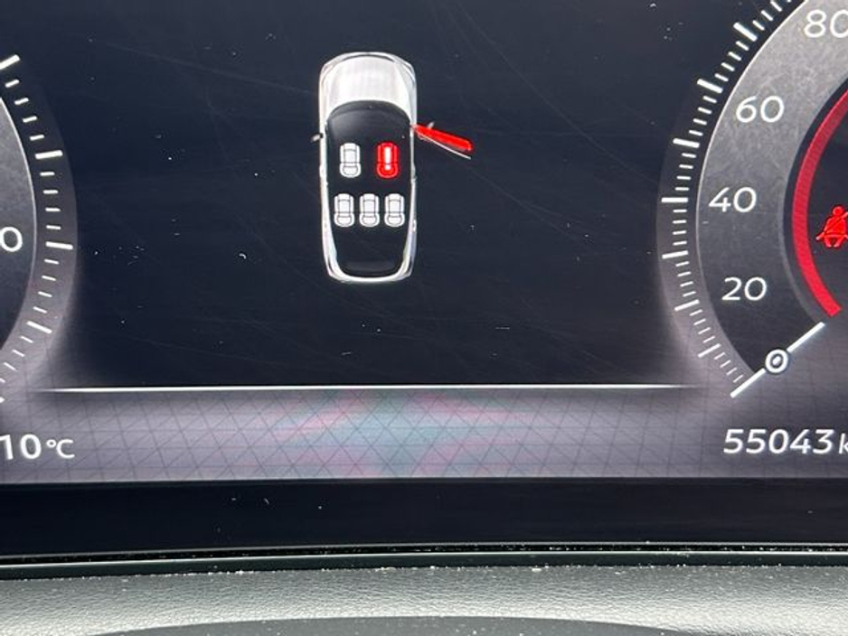 2023 Nissan Ariya - image 16