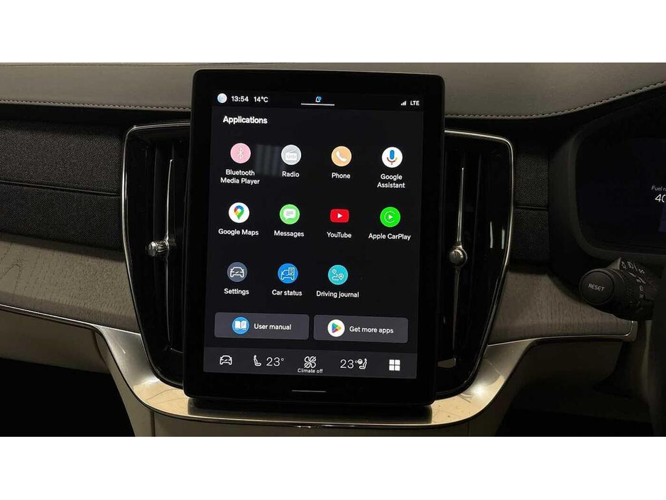 2025 Volvo XC90 - image 15