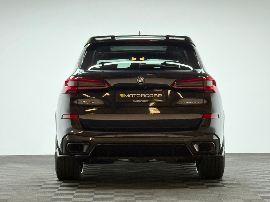 2023 BMW X5 - image 6