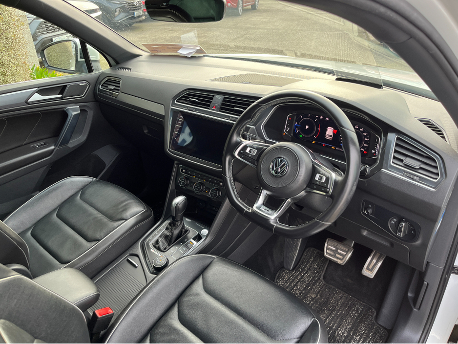 2020 Volkswagen Tiguan - image 18