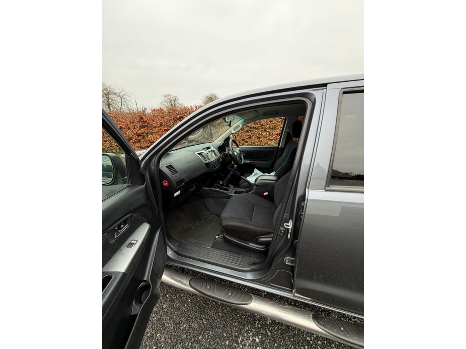 2014 Toyota Hilux 2014 Toyota Hilux 3.0 D4D Invincible 5 Seat N1 €17,950