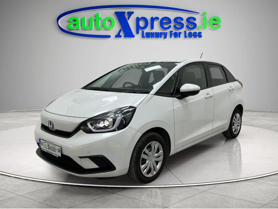 2022 Honda Fit 1.5 e:HEV BASIC Automatic, Reversing camera €17,895