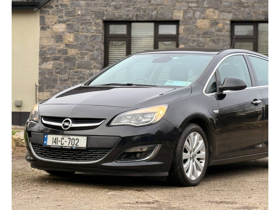 2014 Opel Astra Opel Astra 2014 1.3 Diesel Manual NCT&TaX €3,950