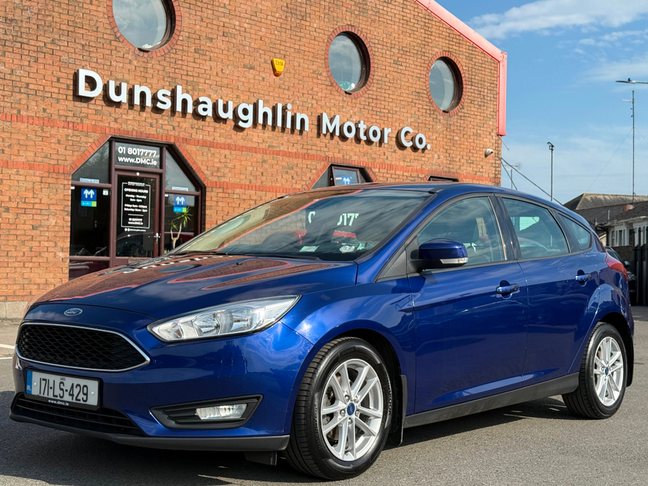 2017 Ford Focus - image 9