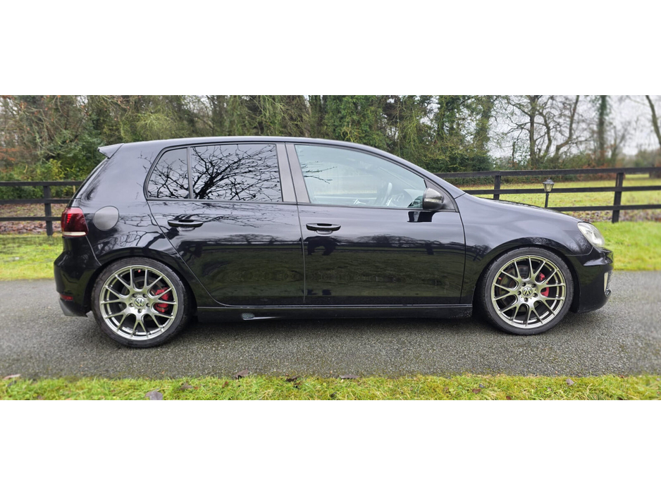 2010 Volkswagen Golf  €11,950