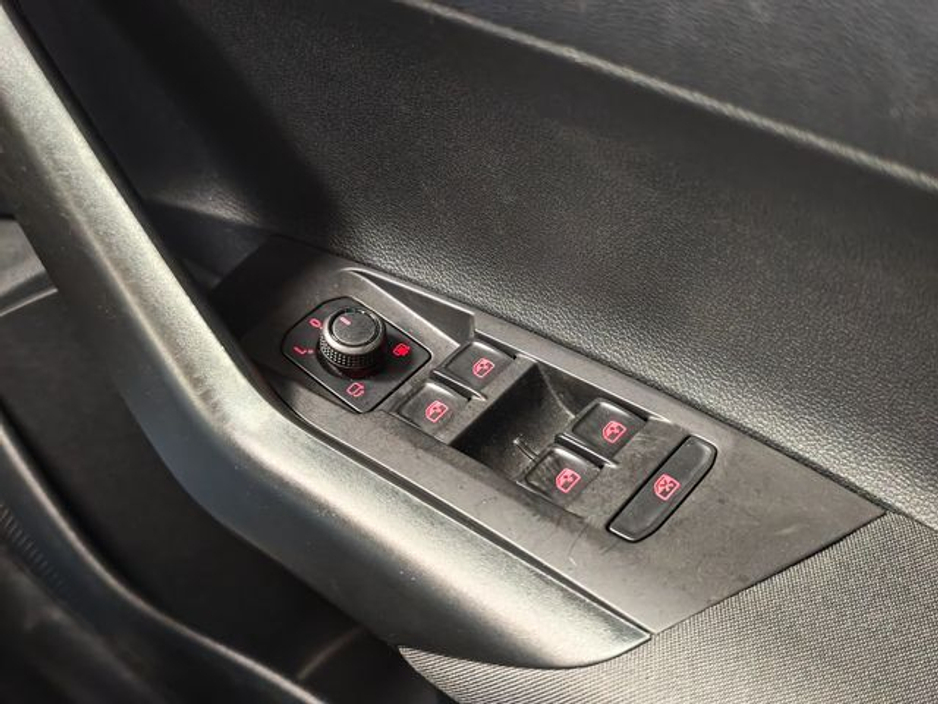 2019 Volkswagen Polo - image 22