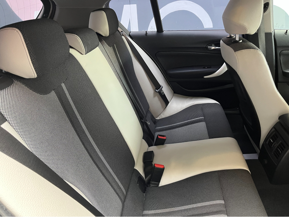 2017 BMW 1 Series - image 10