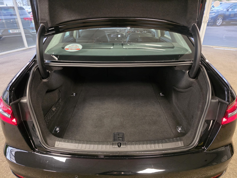 2022 Audi A6 - image 14