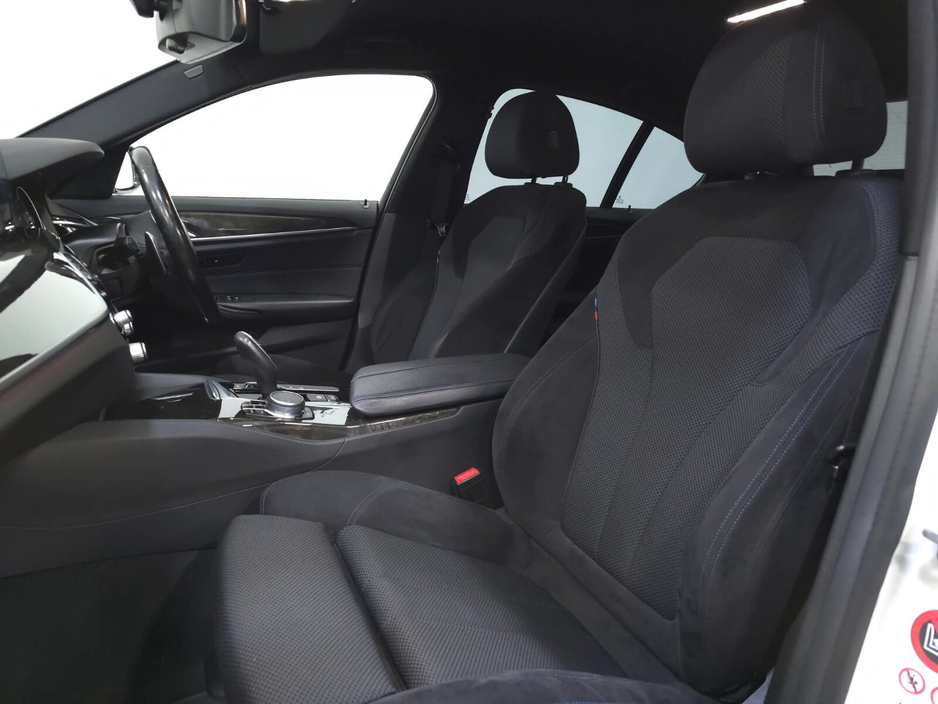 2017 BMW 5 Series 520d M Sport Auto €27,950