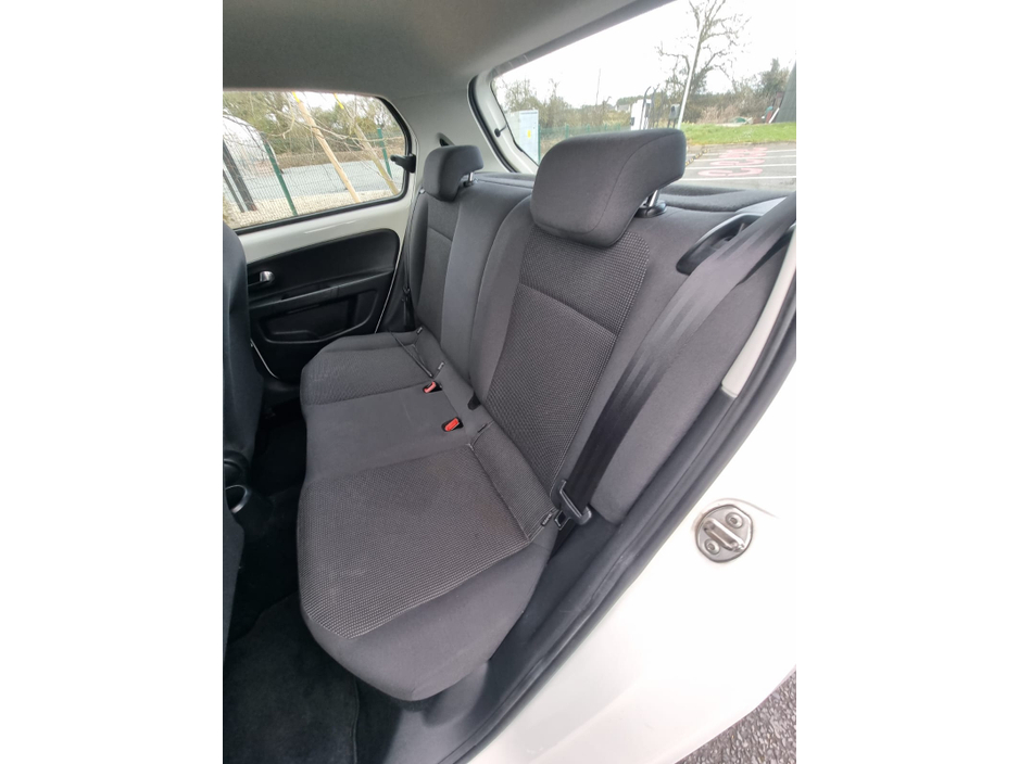 2013 Volkswagen up! - image 12