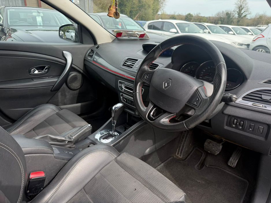 2013 Renault Megane - image 12