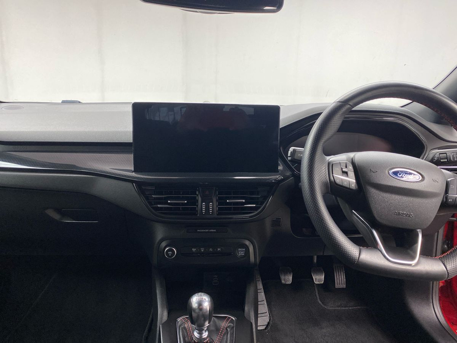 2023 Ford Focus - image 8