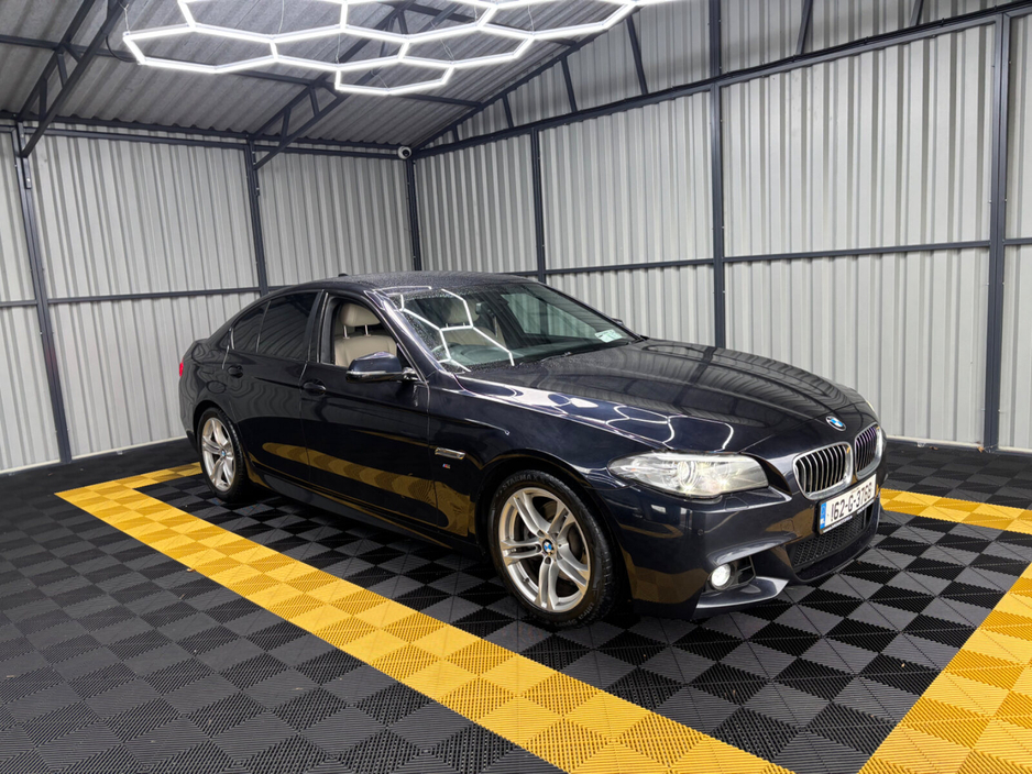 2016 BMW 5 Series - image 2