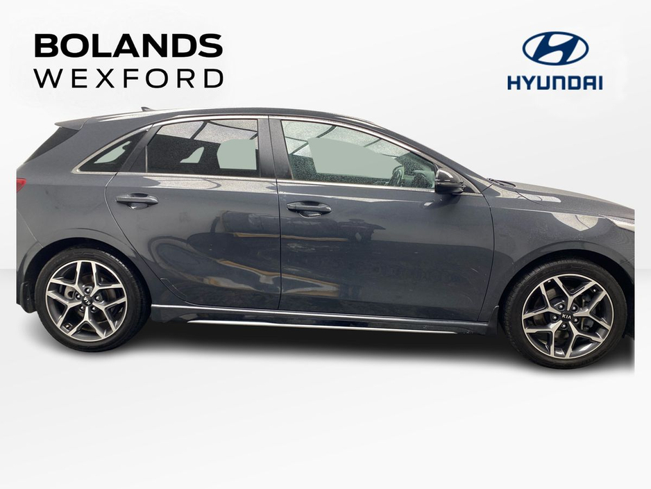 2021 Kia Ceed - image 3