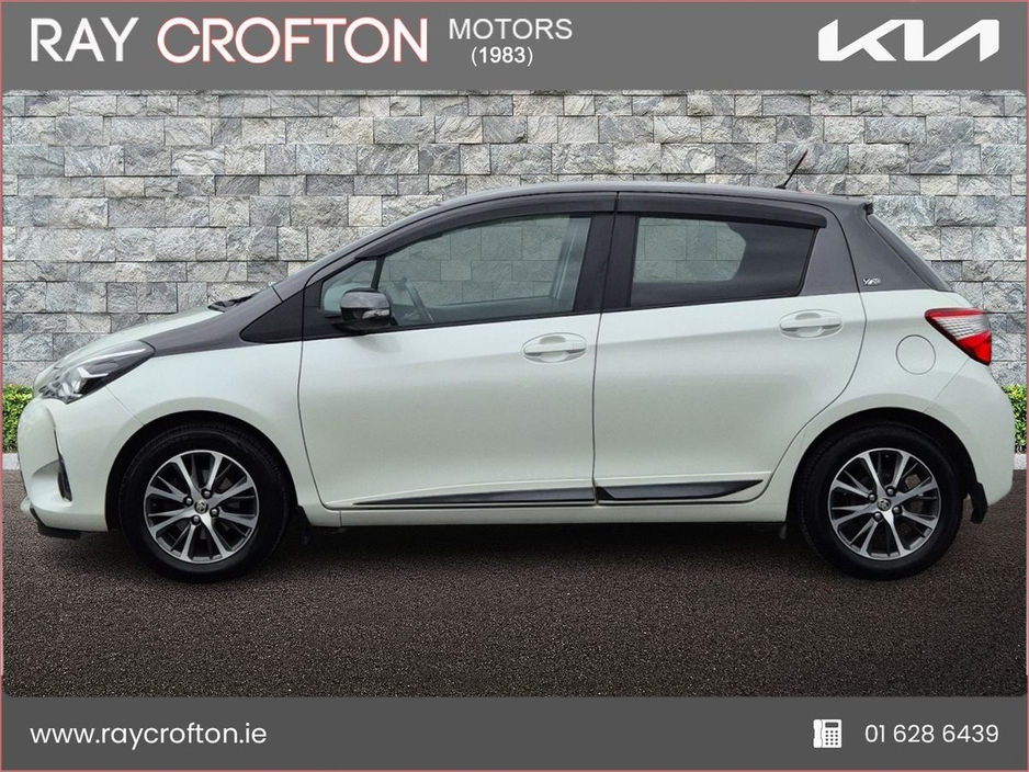 2019 Toyota Yaris - image 5