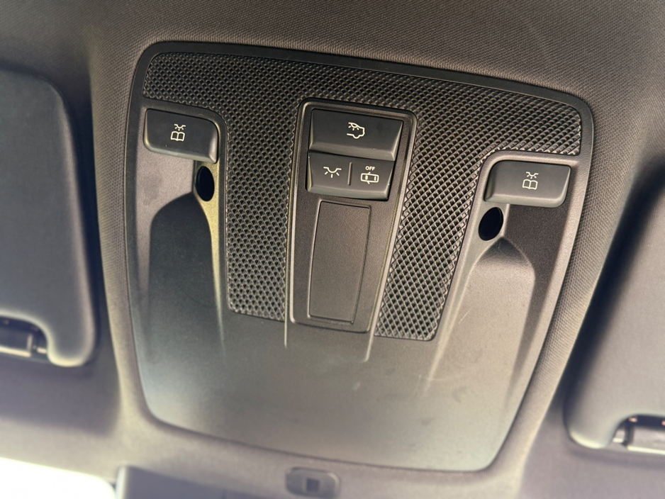 2015 Mercedes-Benz A Class - image 21