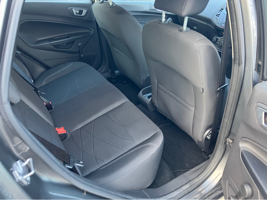 2017 Ford Fiesta ZETEC 1.0 65PS M5 4DR MCA €10,995