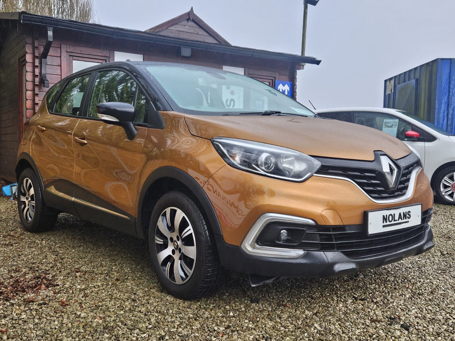 2019 Renault Captur - image 3