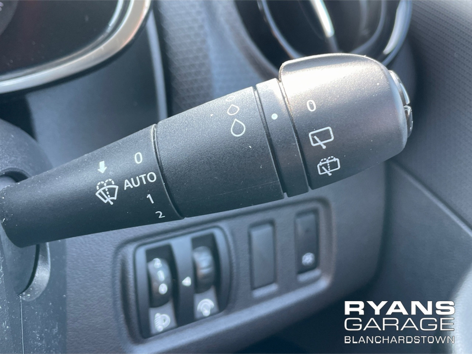 2019 Renault Clio - image 26