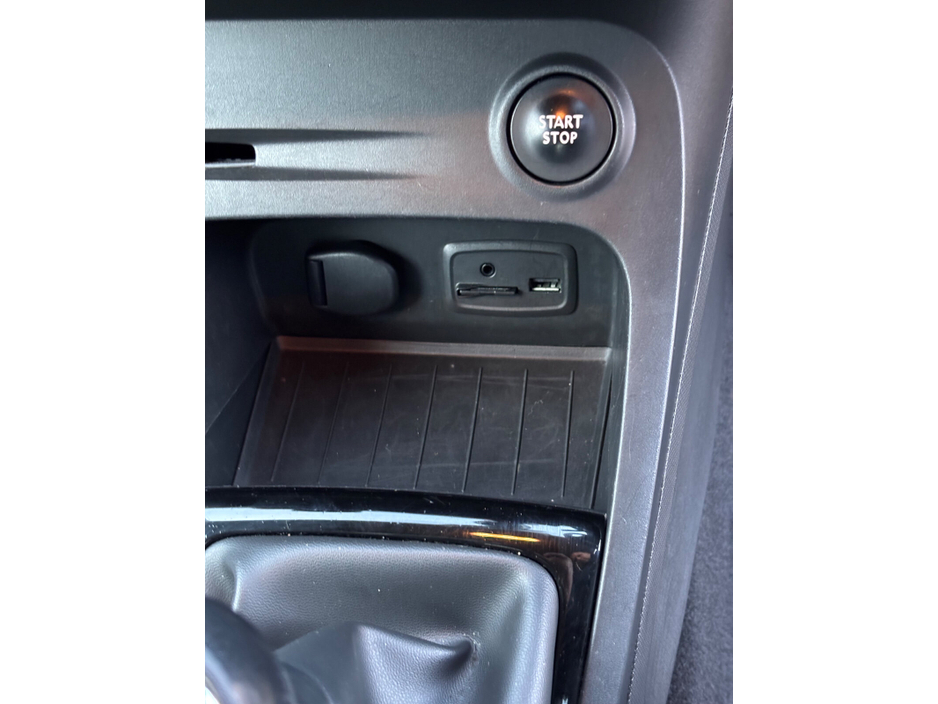 2016 Renault Captur - image 28