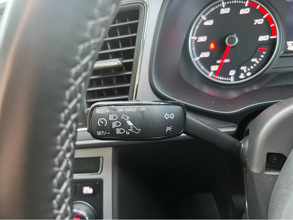 2020 SEAT Leon XCELLENCE 1.5 TSI 130HP //HIGH SPEC//LOW MILES//KEYLESS ENTRY//REVERSE CAMERA//CARPLAY// €17,950