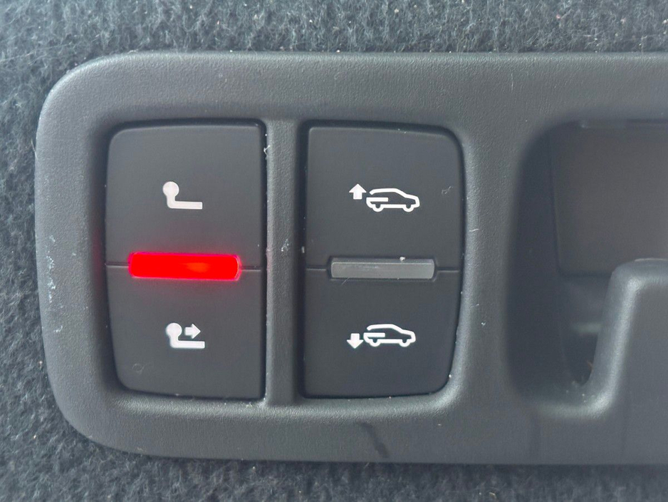 2022 Audi Q7 55 TFSIe S-LINE PHEV FACTORY ELECTRIC TOW BAR €59,995