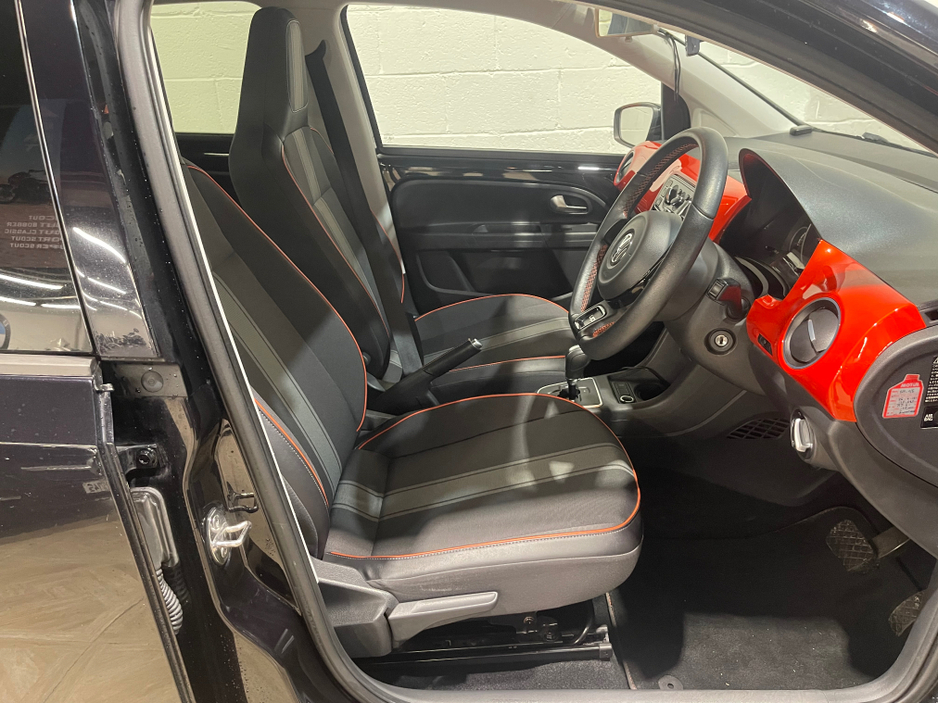 2014 Volkswagen up! DBA-AACHY 5DR €7,490