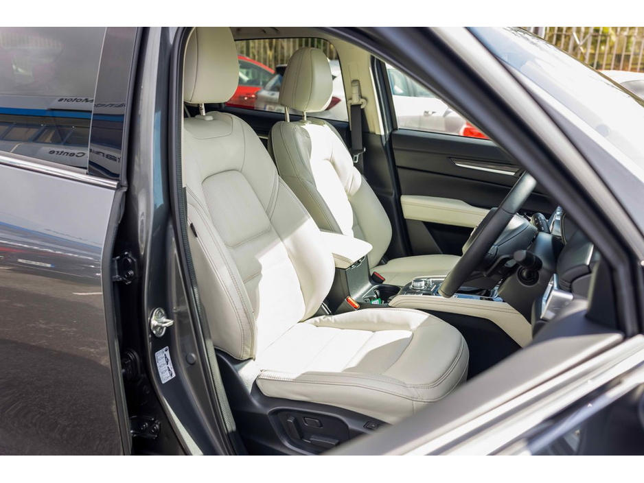 2025 Mazda CX-5 - image 12