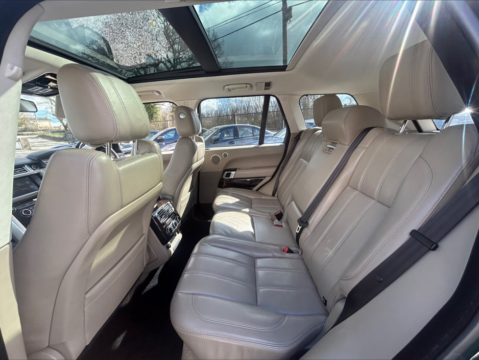2017 Land Rover Range Rover - image 8