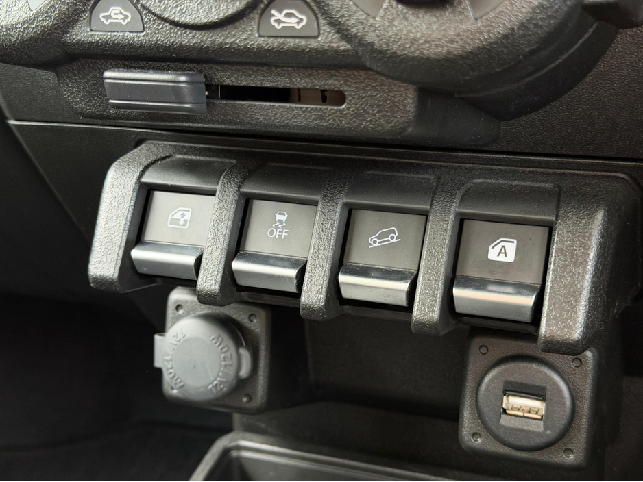 2022 Suzuki Jimny - image 22