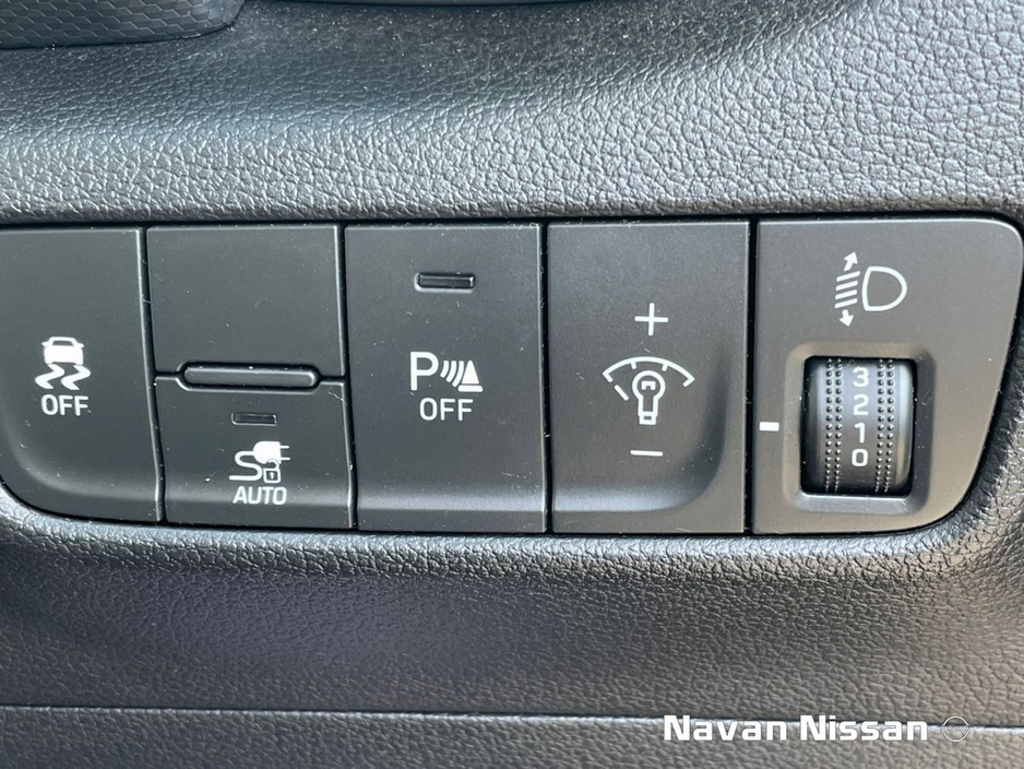 2023 Hyundai Kona - image 28