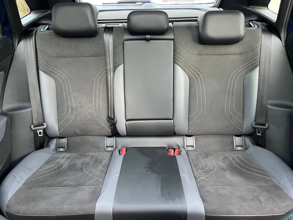 2023 Volkswagen ID.4 - image 13